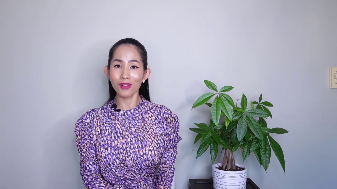 Khoảnh khắc kết thúc đầy ấn tượng với nụ cười nhẹ nhàng và ánh mắt truyền tải thông điệp tích cực.